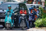 Hà Nội dự kiến hỗ trợ tối đa 5 triệu đồng mỗi người để đổi xe máy điện, miễn phí tiền vé sử dụng phương tiện công cộng