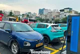 Hà Nội thí điểm 39 trạm sạc, tủ đổi pin tại bãi đỗ xe công cộng