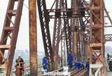 Hình ảnh công trường cầu Long Biên trong đợt đại tu quy mô nhất lịch sử