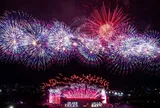 Không chỉ là ông lớn bất động sản, tập đoàn này còn đứng sau những màn pháo hoa lớn nhất, đẹp nhất và nhiều kỷ lục nhất Việt Nam