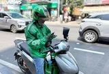 Shipper, xe ôm công nghệ ở TP.HCM dự kiến phải dùng xe điện từ 2028