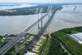 Cầu dây văng có tĩnh không cao nhất Việt Nam 'nằm chờ' cao tốc thông tuyến