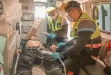 Người đàn ông 50 tuổi đột ngột tử vong sau khi vươn vai, bác sĩ cảnh báo thói quen "cực độc"