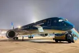 23h30 đêm 8/7, sân bay Nội Bài ghi nhận một máy bay đặc biệt cất cánh