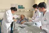 Người phụ nữ 56 tuổi tử vong dù chỉ ăn đồ hấp, bác sĩ cảnh báo thói quen "cực độc"