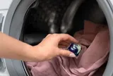 Người phụ nữ nhập viện cấp cứu vì "sai lầm chí mạng" khi dùng viên giặt xả