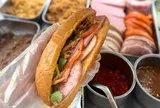 Điều gì khiến 84 người đồng loạt nhập viện sau khi ăn bánh mì ở Lâm Đồng?