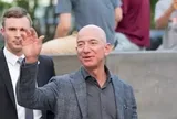 Thương vụ bất ngờ của tỷ phú Jeff Bezos