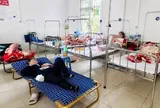 Nhiều người nhập viện sau khi ăn bánh mì tại một cửa tiệm