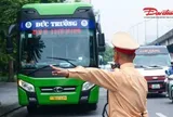 Hà Nội: CSGT tổng kiểm tra xe kinh doanh vận tải, phát hiện xe máy trên khoang chở khách
