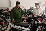 Công an kiểm tra loạt các quán karaoke, tiệm cầm đồ...