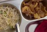 Vụ suất ăn bán trú có tóp mỡ tại Hà Nội: Hé lộ nhóm doanh nghiệp đứng sau đơn vị cung cấp