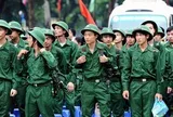 Có được tạm hoãn nghĩa vụ quân sự do thời gian học đại học kéo dài?