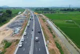 Sẽ thí điểm quy định về tốc độ, khoảng cách trên một số tuyến cao tốc