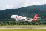 Đúng đêm 15/10, sân bay Tân Sơn Nhất ghi nhận một máy bay đặc biệt cất cánh