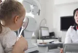 Cả cha và mẹ cùng đưa con đi khám, có được cấp 2 giấy nghỉ hưởng BHXH?