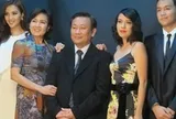 Gia đình doanh nhân nghìn tỷ có cha là tiến sĩ Toán, cựu lãnh đạo ngân hàng, con gái lọt Top Hoa hậu Việt Nam, con trai út SN 1996 điều hành loạt doanh nghiệp