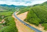 Thông tin mới tại dự án cao tốc nối 'rừng - biển' đầu tiên của Việt Nam, giúp rút ngắn hơn 80km quãng đường di chuyển giữa Khánh Hòa và Đắk Lắk