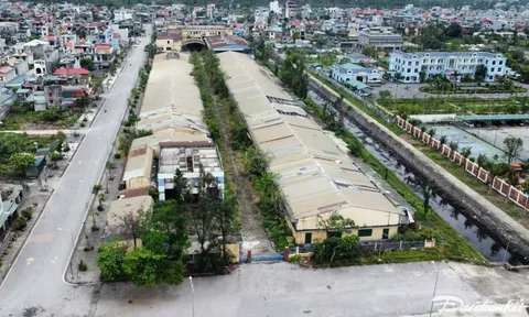 Bên trong nhà máy giày bỏ hoang của Tập đoàn TKV