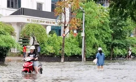 Thành phố Bắc Giang chìm trong 'biển nước'