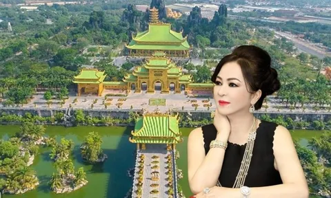 Cầm giấy khen đến Khu du lịch Đại Nam của bà Nguyễn Phương Hằng nhận ‘bom tấn’