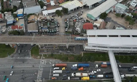 Các "ông lớn" lần lượt đề xuất làm metro nghìn tỷ tại TP.HCM