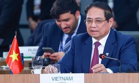Thủ tướng nêu 3 đề xuất quan trọng tại Phiên thảo luận cấp cao BRICS mở rộng