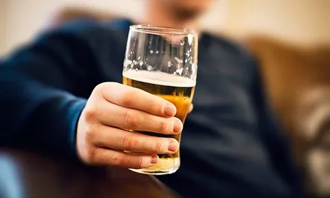 Người đàn ông xơ gan do bỏ ngoài tai lời khuyên của bác sĩ