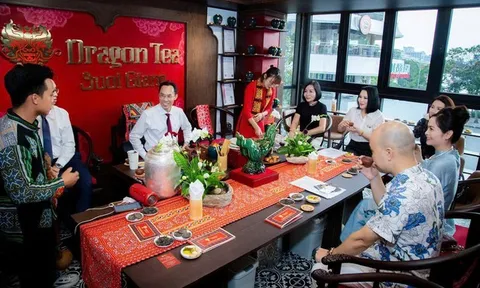 Vị trà trăm năm của núi rừng Tây Bắc “hạ sơn” trong ly trà sữa giữa lòng Thủ đô