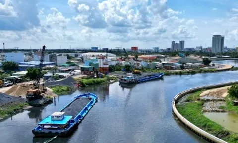 Dự án cải tạo kênh dài nhất TP.HCM: Công trường vắng lặng, nhiều gói thầu ì ạch