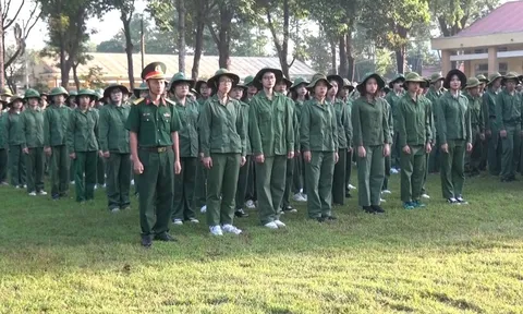 Cử tri kiến nghị giáo dục quốc phòng, an ninh cho sinh viên để không đi nghĩa vụ quân sự
