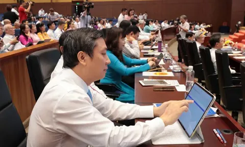 HĐND TP Hồ Chí Minh thông qua nhiều nghị quyết quan trọng