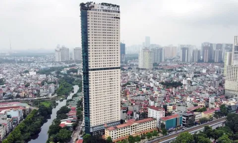 Khách sạn bỏ hoang trên 'đất vàng' Hà Nội sắp phá dỡ để xây cao ốc nghìn tỷ
