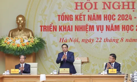 Thủ tướng chủ trì hội nghị triển khai nhiệm vụ năm học mới