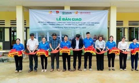 Intech Solar tài trợ hệ thống điện năng lượng mặt trời cho điểm trường khó khăn Tuyên Quang