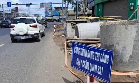 'Than khóc' giải ngân đầu tư công thấp do... tiền quá nhiều
