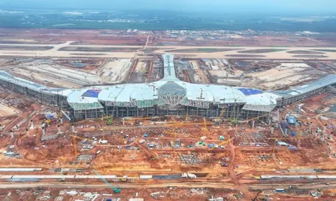Đề xuất kết nối sân bay Tân Sơn Nhất - Long Thành bằng metro