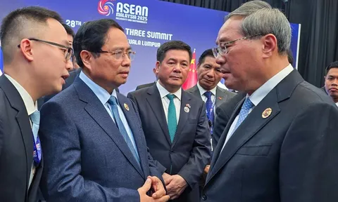 Thủ tướng đề nghị Trung Quốc tích cực hợp tác trong lĩnh vực đường sắt