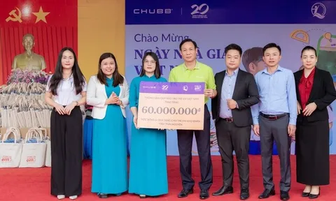 Chung tay hỗ trợ học sinh vùng bão lũ – Chubb Life Việt Nam mang yêu thương đến Thái Nguyên