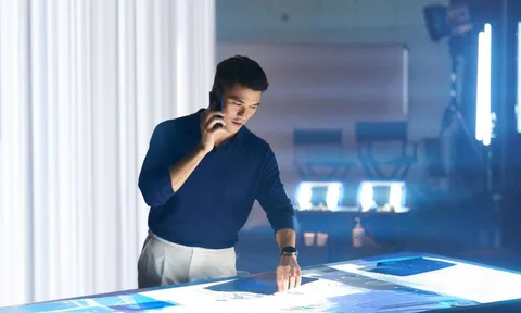 AI giúp các nhà lãnh đạo đi qua vùng mờ trong quá trình ra quyết định như thế nào?