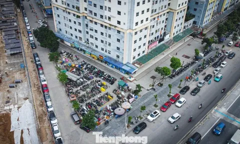 Hà Nội lắp camera phạt nguội, 'phố 120 m' vẫn thành bãi đỗ xe khổng lồ