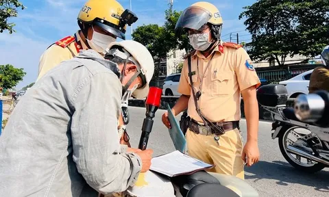 Quy định mới: Cá nhân vi phạm hành chính có thể bị cưỡng chế khấu trừ 30% lương và 50% thu nhập