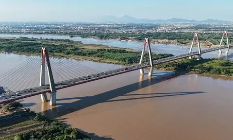 Hiện trạng cảnh quan sông Hồng dự kiến làm đại lộ tỉ USD