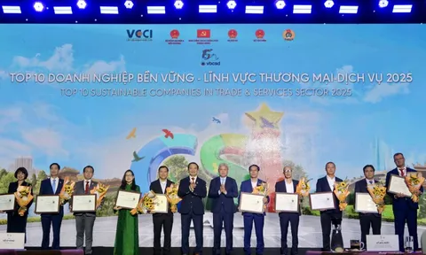 AEON Việt Nam 3 năm liền vào Top 3 Doanh nghiệp bền vững ngành Thương mại - Dịch vụ