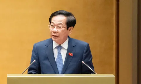 Bộ trưởng Bộ Nội vụ làm rõ về thời điểm đề xuất 5 bảng lương mới