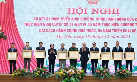 Vietjet nhận Bằng khen của Thủ tướng Chính phủ với thành tích triển khai ứng dụng sinh trắc học trong làm thủ tục bay toàn trình
