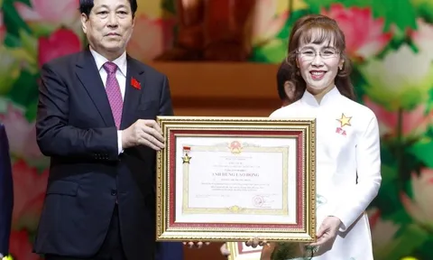 Tiến sĩ Nguyễn Thị Phương Thảo nhận danh hiệu Anh hùng Lao động: Biểu tượng bản lĩnh, khát vọng Việt Nam hùng cường, nhân văn và hội nhập