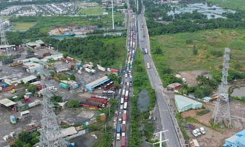 Đột phá hạ tầng, nâng tầm đô thị: Hạ tầng giao thông kết nối chưa tương xứng