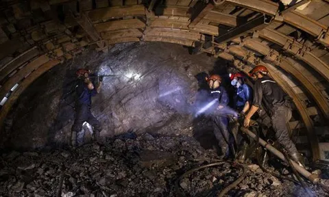 Bất chấp muôn vàn khó khăn, doanh nghiệp hơn 40 năm tuổi tạo kỳ tích chưa từng có trong lịch sử