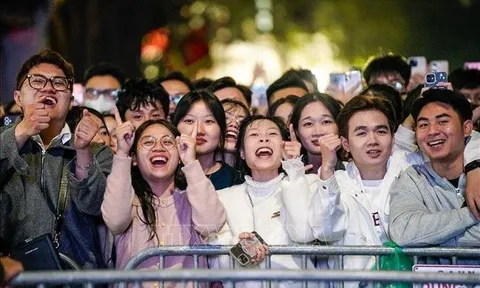 Kỷ lục: TP HCM, Hà Nội vừa thu gần 5.000 tỷ đồng chỉ trong 4 ngày